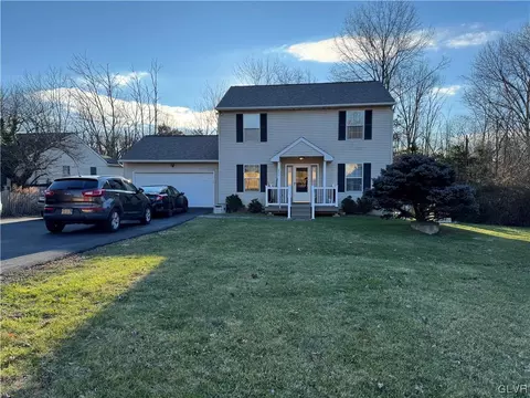 633 9th St, Perkasie, PA 18944