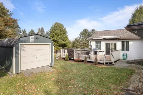 5630 Chenango Dr, Bethlehem, PA 18017 photo 8