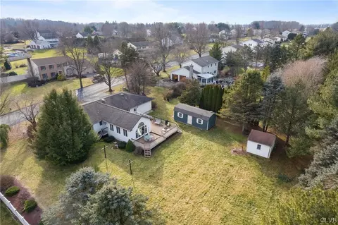 5630 Chenango Dr, Bethlehem, PA 18017 photo 5
