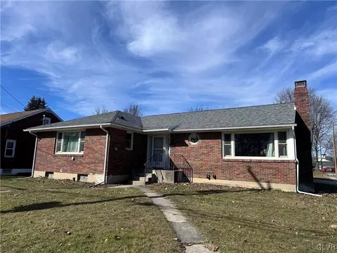 405 Jefferson St, Fullerton, PA 18052