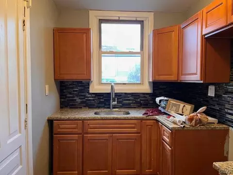435 Liberty W, Allentown, PA 18102