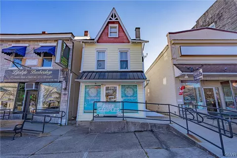 344 Main St, Emmaus, PA 18049