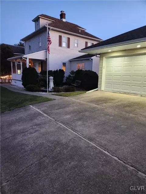 1024 Washington St, Fullerton, PA 18052 photo 4