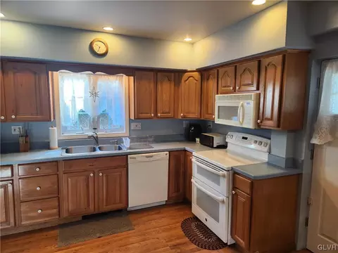 1024 Washington St, Fullerton, PA 18052 photo 20