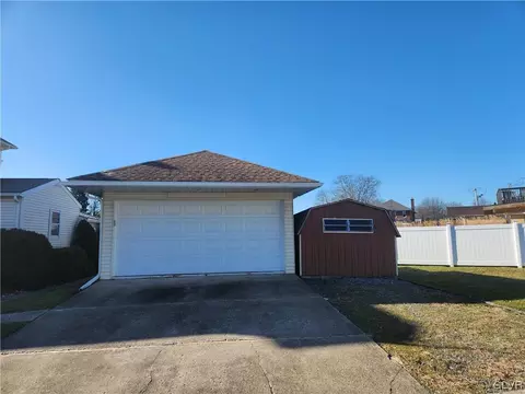 1024 Washington St, Fullerton, PA 18052 photo 6