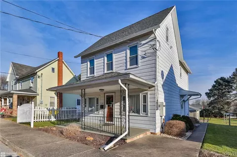 1508 Pine St, Pen Argyl, PA 18072