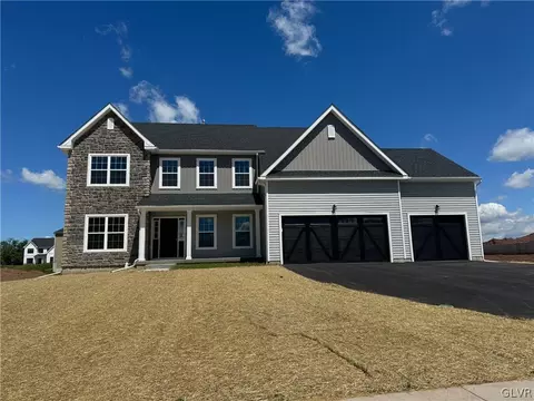 2785 Stonewall Dr #12, Center Valley, PA 18034