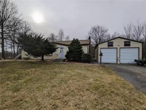 3619 Bayberry Dr, Danielsville, PA 18038
