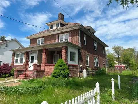 877 Delaware Ave, Palmerton, PA 18071