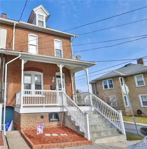 322 Peach St, Catasauqua, PA 18032