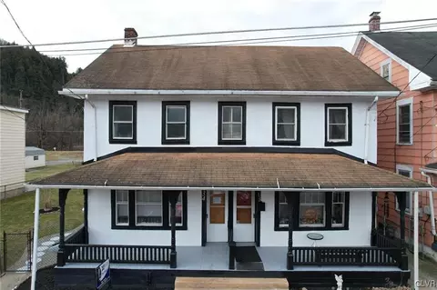 432 White St, Weissport, PA 18235