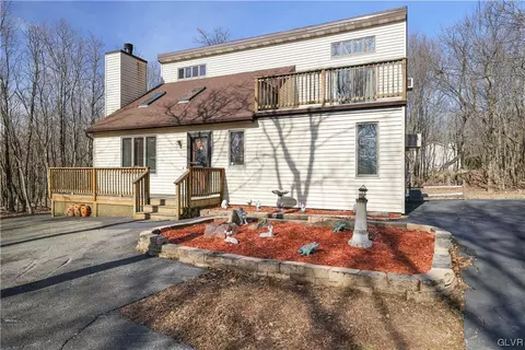 124 Long View Dr, Effort, PA 18330