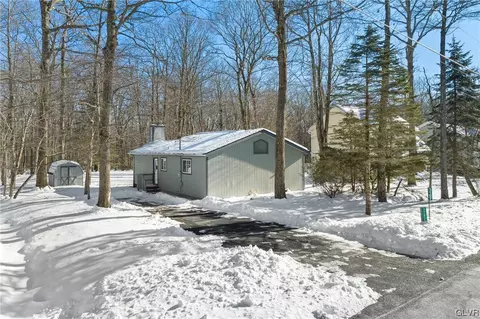 3197 Hamlet Dr, Coolbaugh Twp, PA 18466