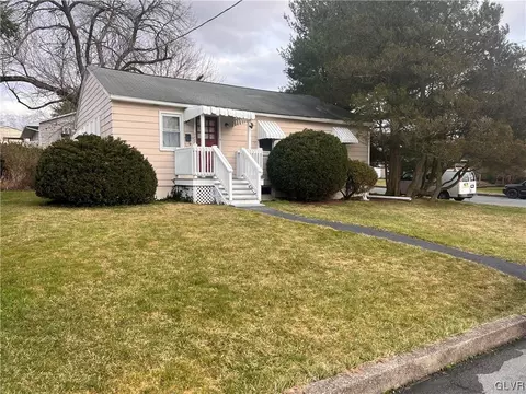 1227 Halstead St, Allentown, PA 18103