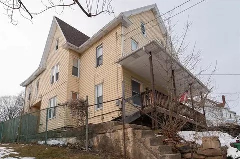 316 S 1st St, Lehighton Borough, PA 18235