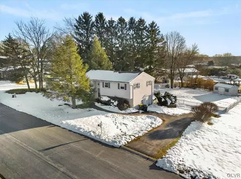 204 Brentwood Ave, Palmer Township, PA 18045