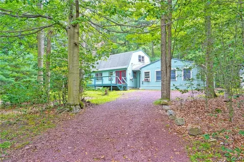187 Wildwood Dr, Weatherly, PA 18255