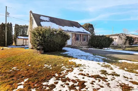 126 Nelmor Blvd, Gilbertsville, PA 19525