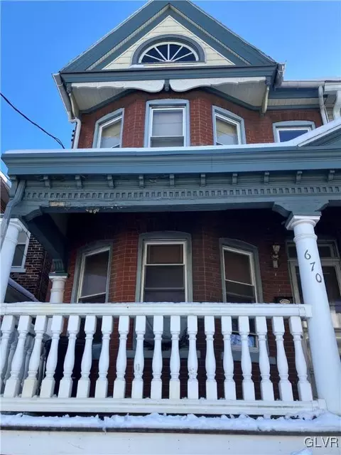 670 Chestnut St, Emmaus, PA 18049