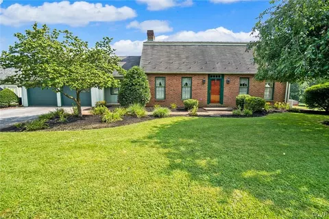 157 Riverview Dr, Walnutport, PA 18088
