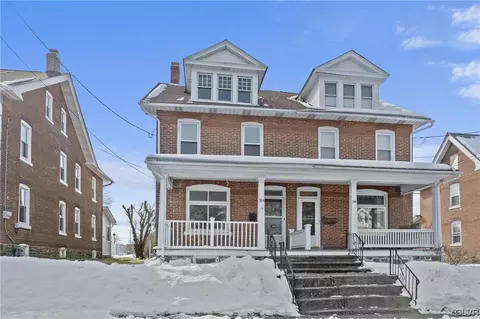 314 E Fairview St, Coopersburg, PA 18036