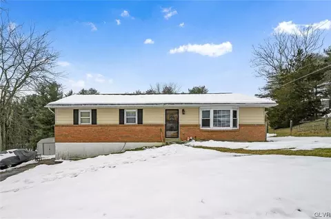 6296 Meadowview Rd, Germansville, PA 18053