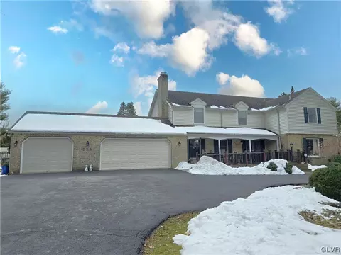 725 Wedgewood Rd, Bethlehem, PA 18017