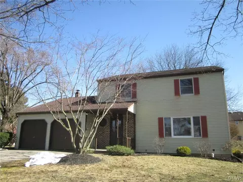 919 Chris Ln, Allentown, PA 18103