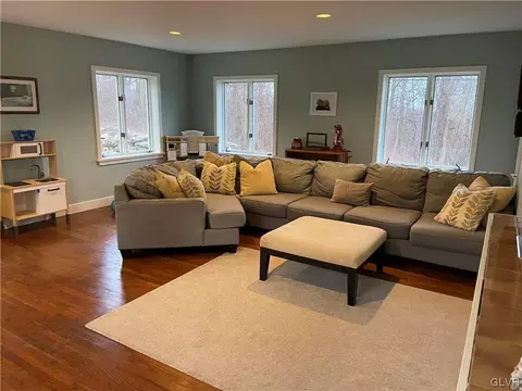 3440 Drifting Dr, Hellertown, PA 18055 photo 12