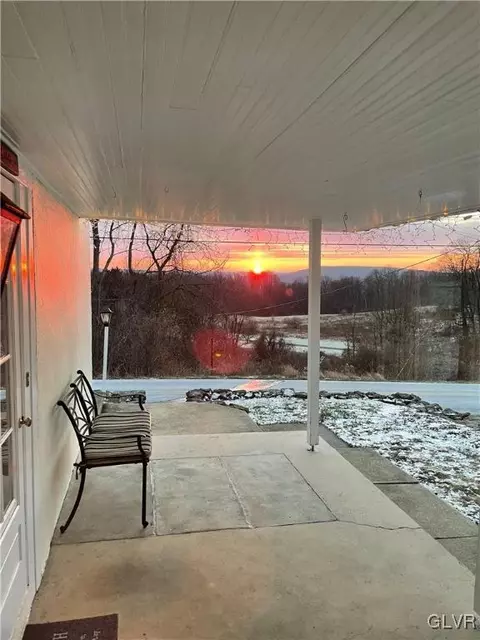3440 Drifting Dr, Hellertown, PA 18055 photo 11