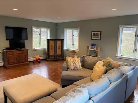 3440 Drifting Dr, Hellertown, PA 18055 photo 13