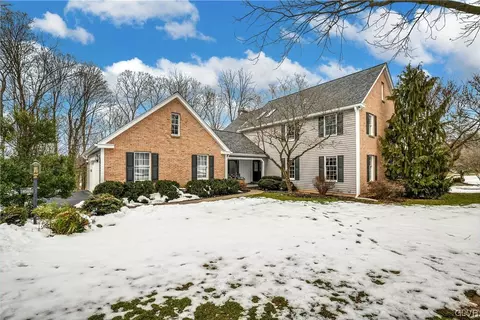 4565 Belmont Dr, Emmaus, PA 18049