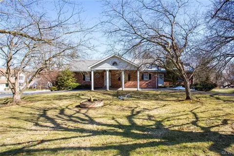 132 N Fairview St, Nazareth, PA 18064