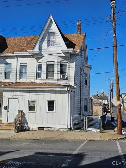 303 W Berwick St, Easton, PA 18042