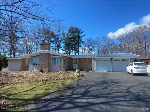 510 Hahn Rd, Nazareth, PA 18064