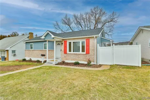 215 E Lynnwood St, Allentown, PA 18103