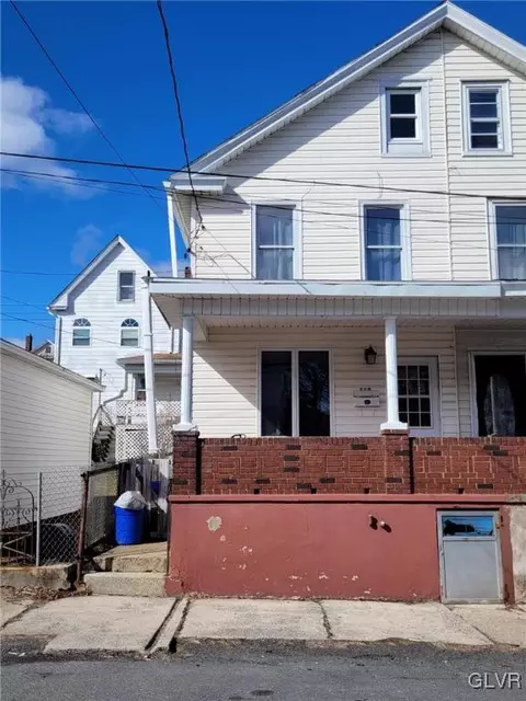 112 E Amidon St, Summit Hill, PA 18250