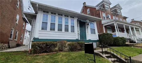 922 Broadway, Fountain Hill, PA 18015
