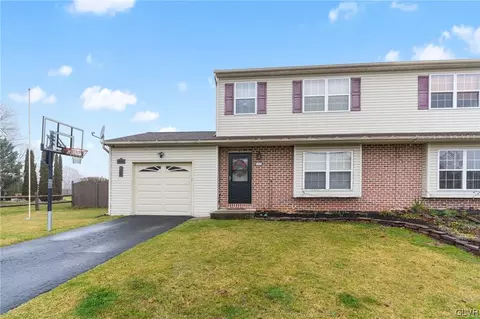 163 Boro Vu Dr, Northampton, PA 18067