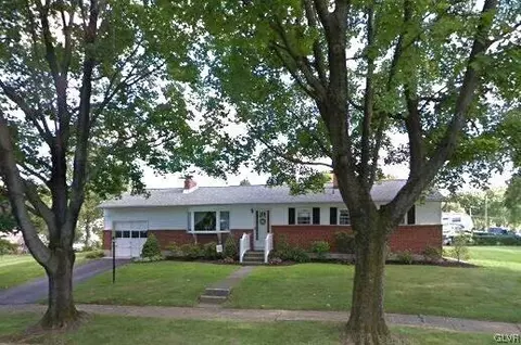 3930 Birch Dr, Bethlehem, PA 18020