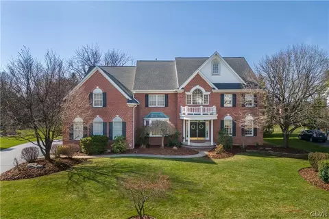 2019 Majestic Overlook Dr, Bethlehem, PA 18015