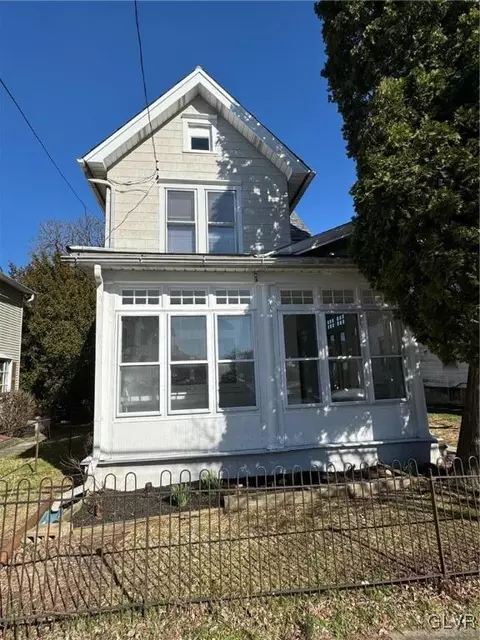 337 Howertown Rd, Catasauqua, PA 18032