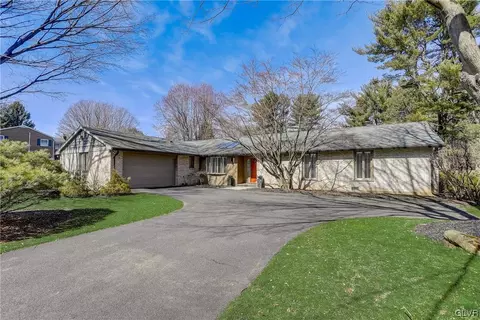 3901 Lilac Rd, Allentown, PA 18103