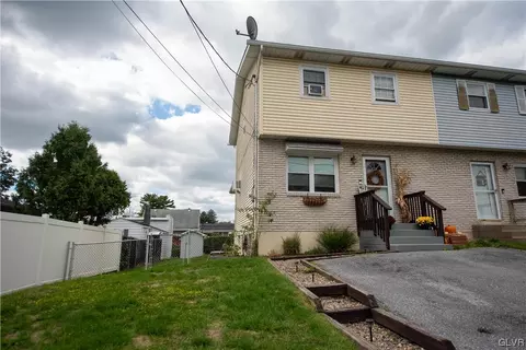 1344 Byfield St, Allentown, PA 18103
