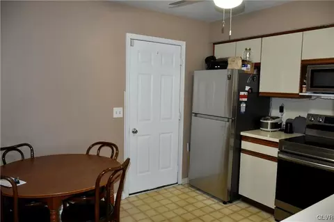 3422 Drighton Ct, Bethlehem, PA 18020 photo 10