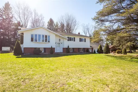 529 Cherry Hill Rd, Nazareth, PA 18064