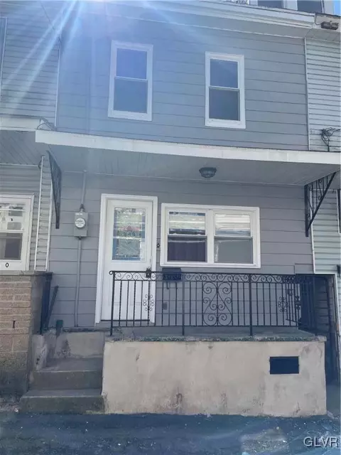 236 W Arlington, Shenandoah, PA 17976