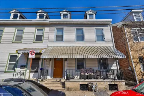 1013 Washington St, Easton, PA 18042