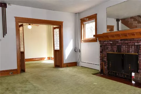 321 E Laurel St, Bethlehem, PA 18018 photo 5