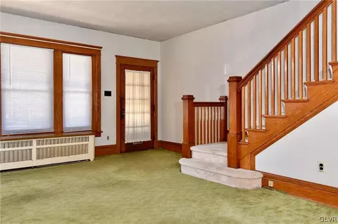 321 E Laurel St, Bethlehem, PA 18018 photo 4